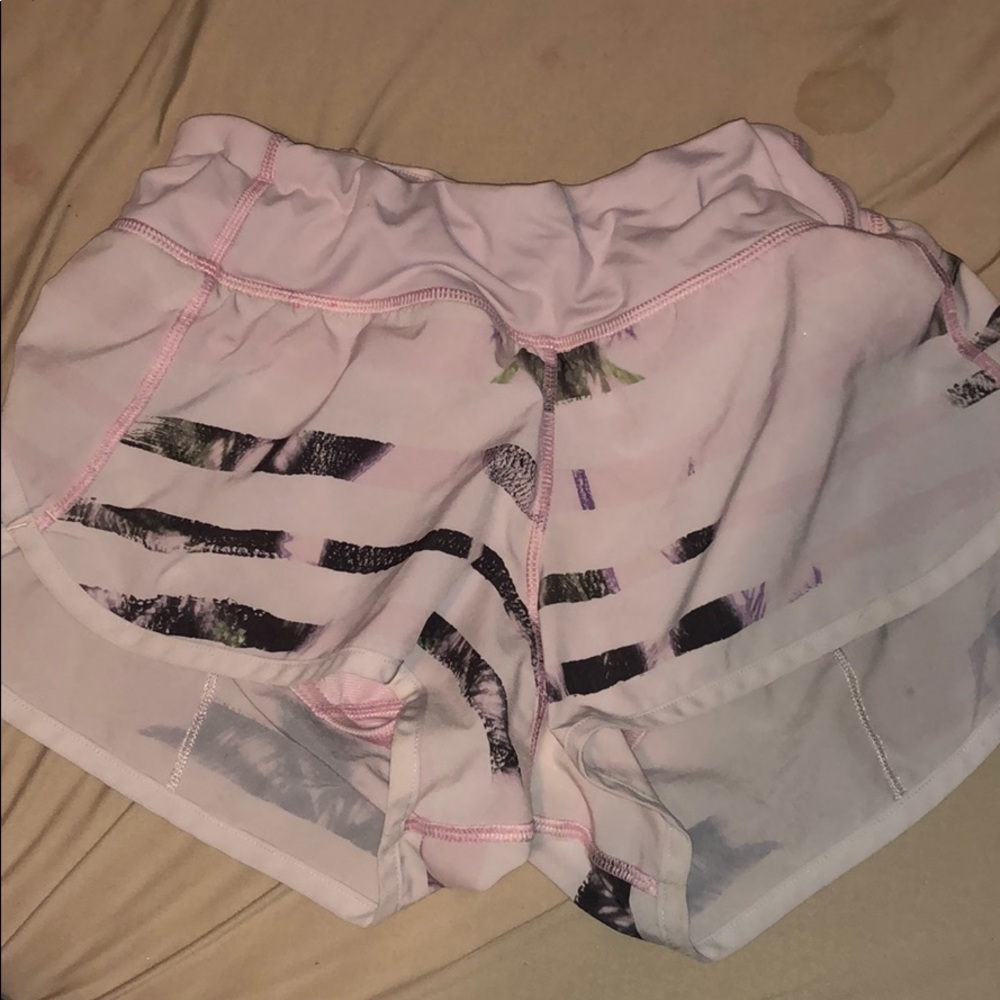 Lululemon shorts size 4